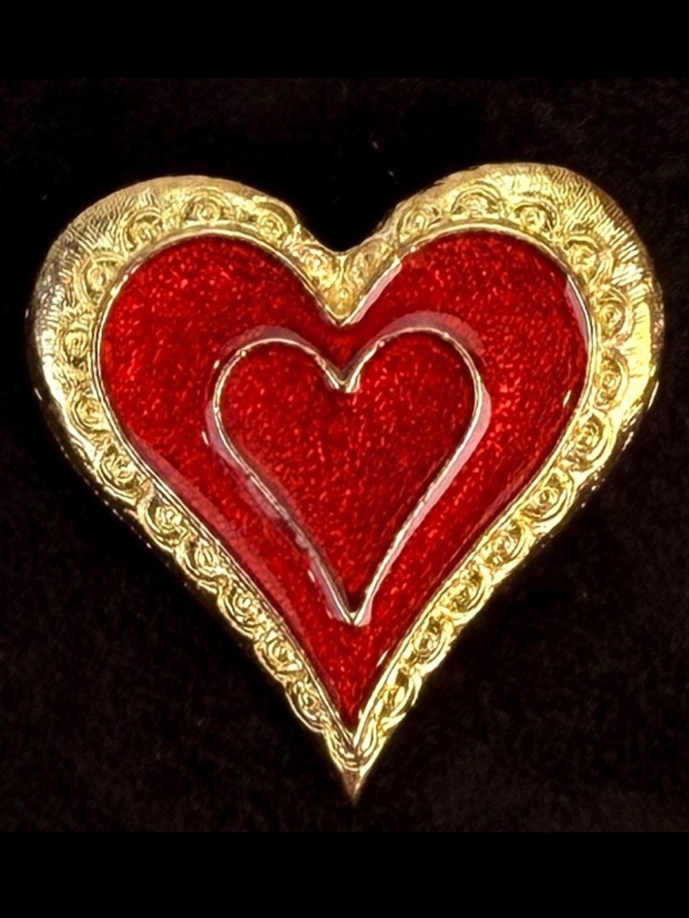 Vintage aged goldtone and red heart brooch pin
